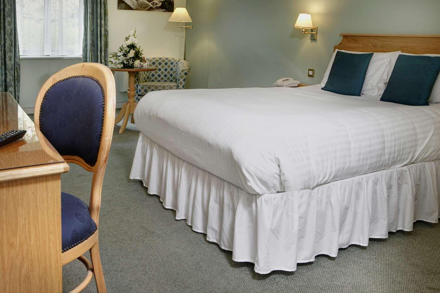 Best Western Plus Bentley Hotel, Leisure Club&Spa Thorpe on the Hill  Exterior foto