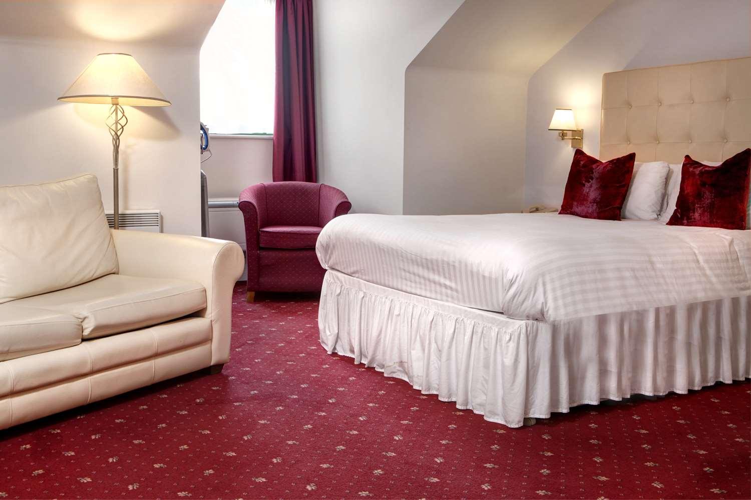 Best Western Plus Bentley Hotel, Leisure Club&Spa Thorpe on the Hill  Exterior foto