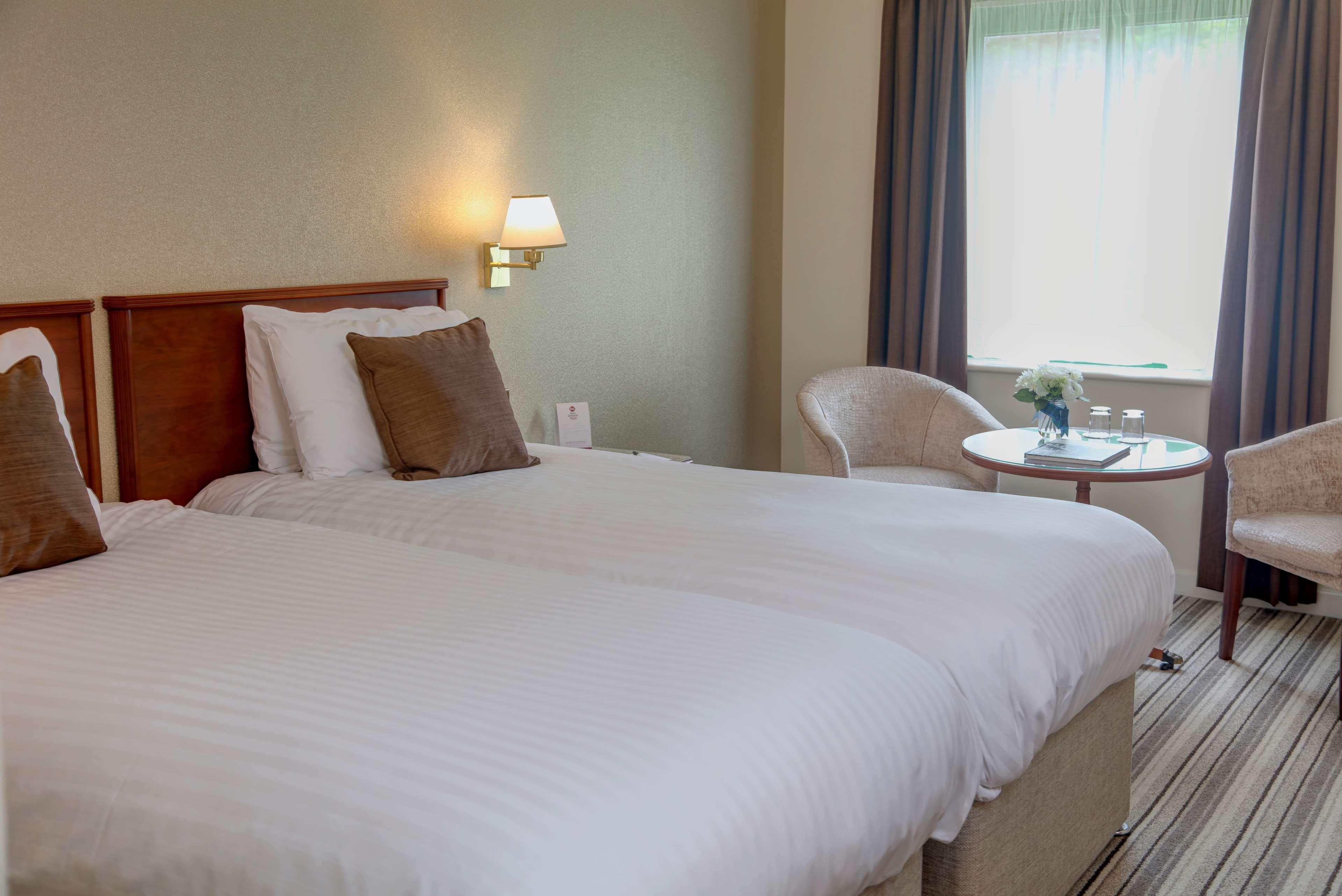 Best Western Plus Bentley Hotel, Leisure Club&Spa Thorpe on the Hill  Exterior foto